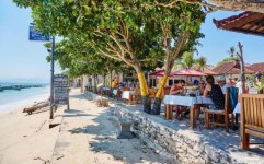 Lembongan Day Cruise Scoot - Beach Side Lunch