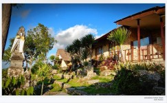 Admadama Farmer House